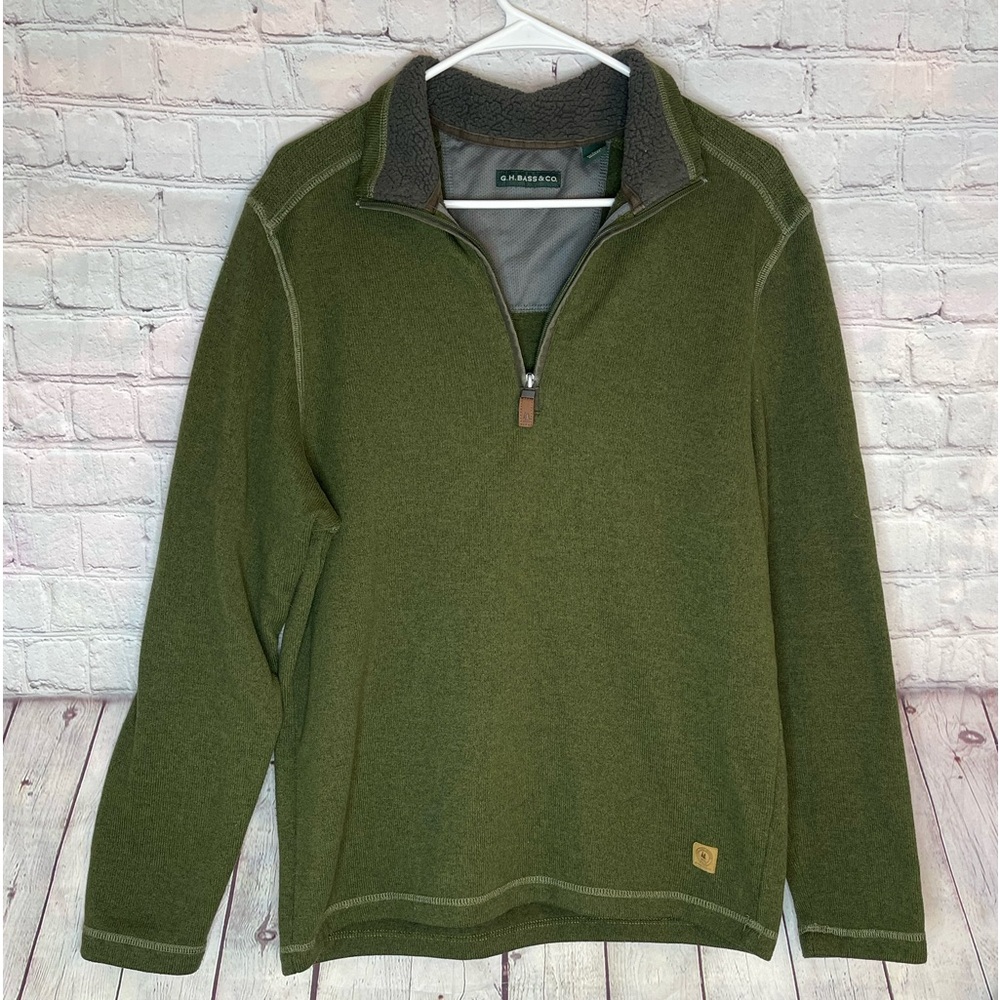 G.H. Bass & Co 1/4 zip pullover sweater size M Green